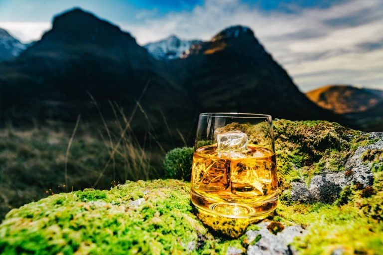 Your Ultimate Guide to Tasting Irish Whiskey in Ireland