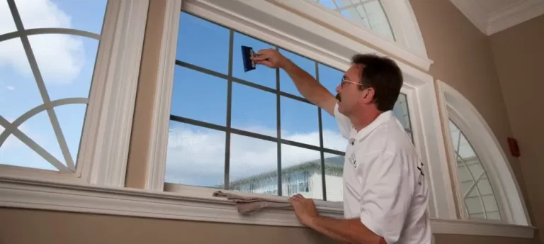 Glass Installation Toronto: The Importance of Choosing the Right Contractor