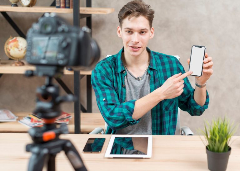 Daily Blogging/Vlogging: Good Influence Or Bad Influence On Youth