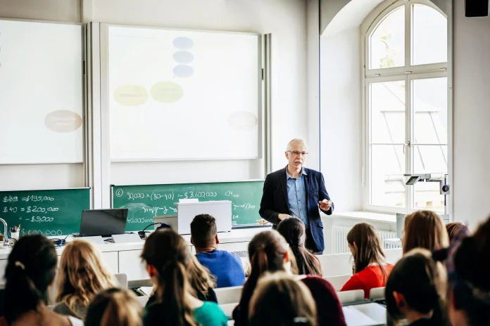 Lecture jobs uk